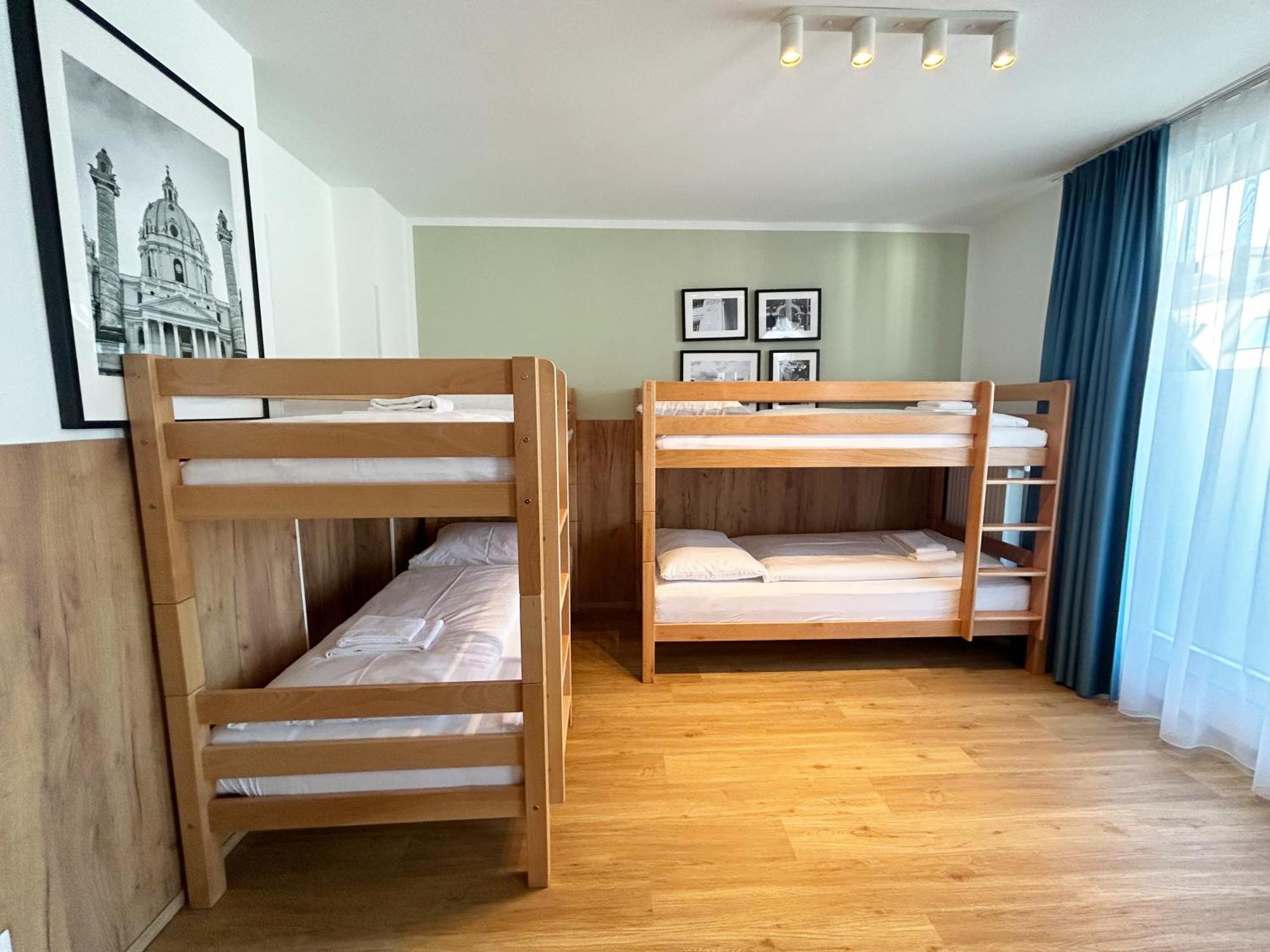 Jimmys Xxl Hotel