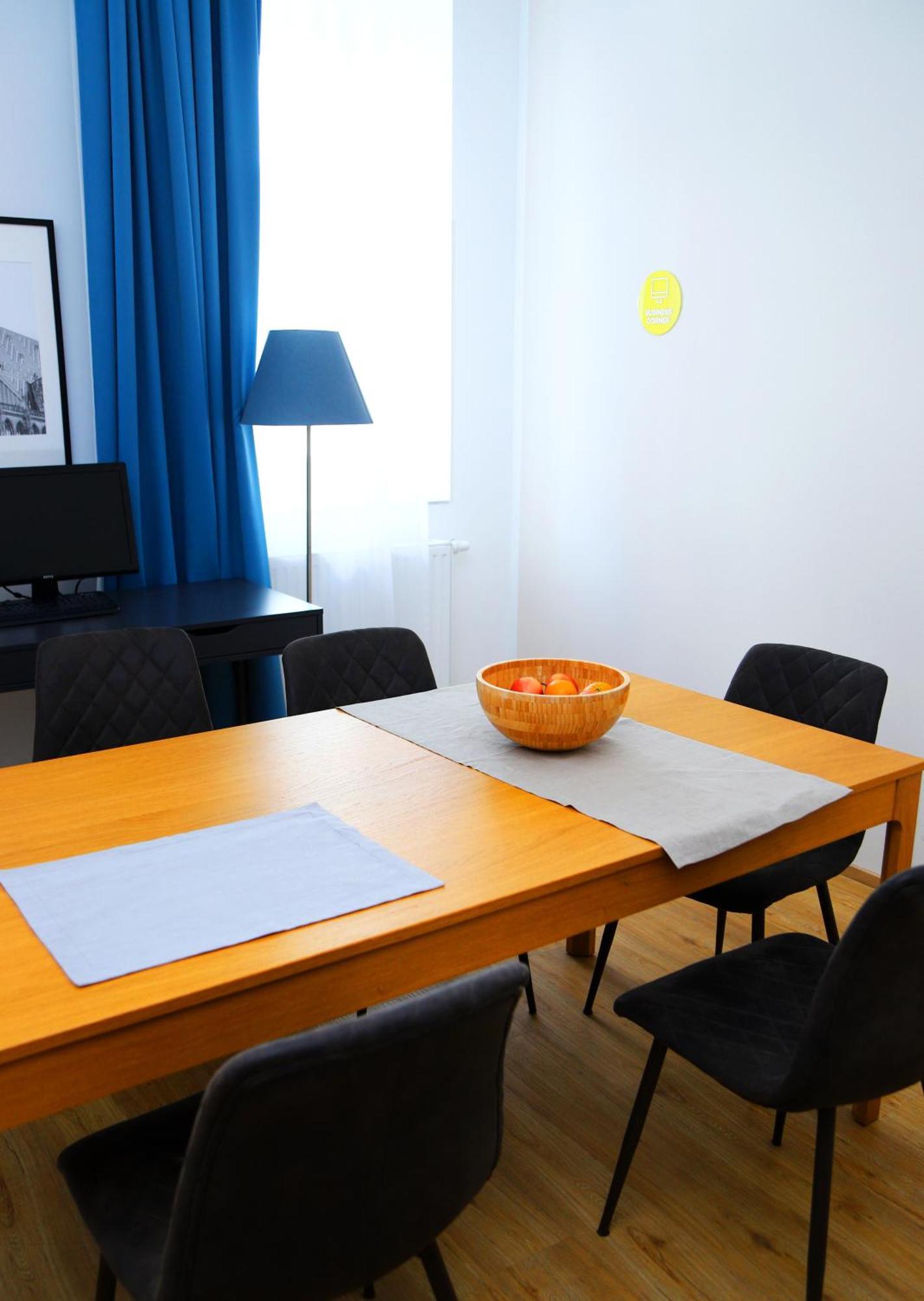 Hotel Jimmys Xxl 4*