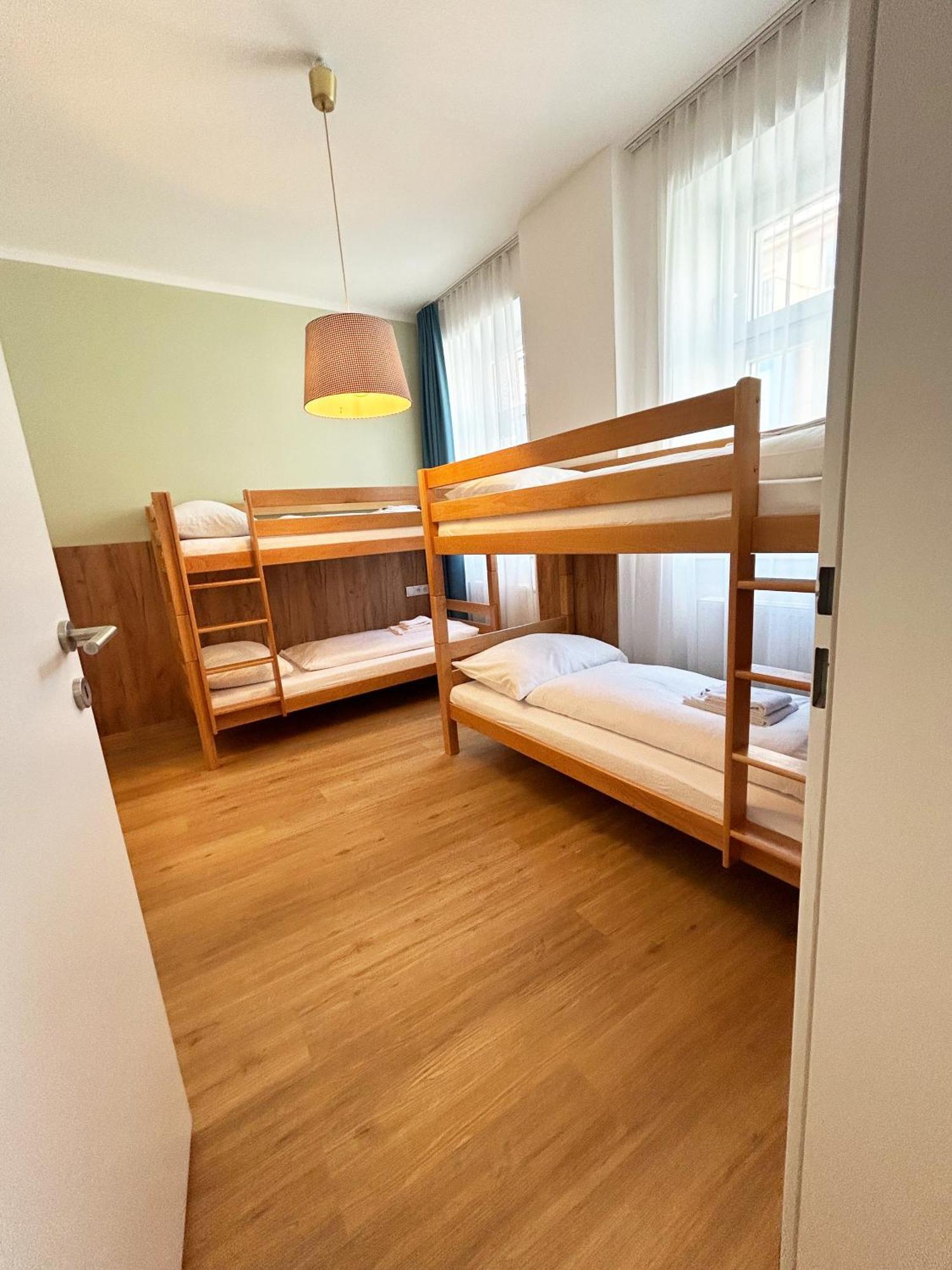 Jimmys Xxl Hotel Wien